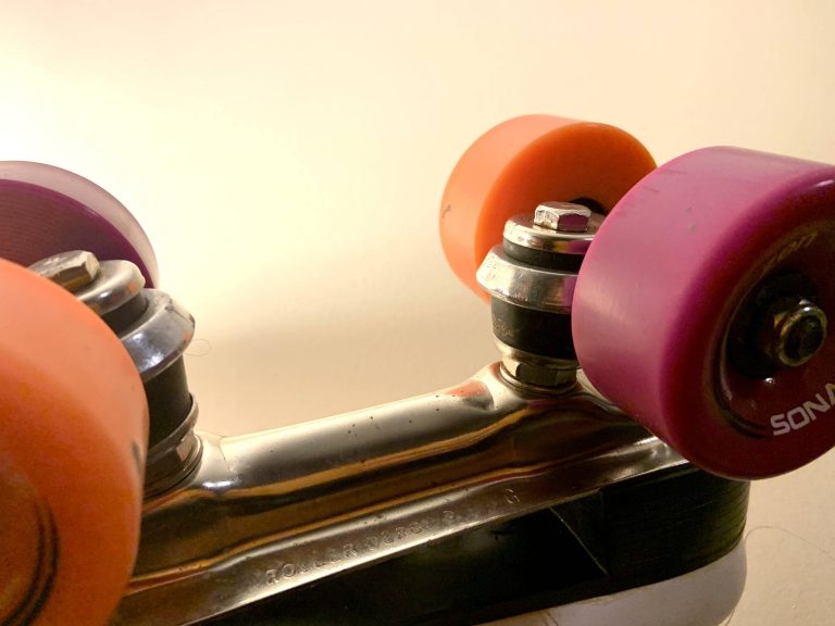 How Loose Should Roller Skate Trucks Be