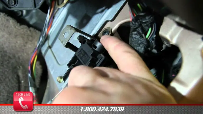 2013 Ford F150 Fuel Pump Reset Switch Location