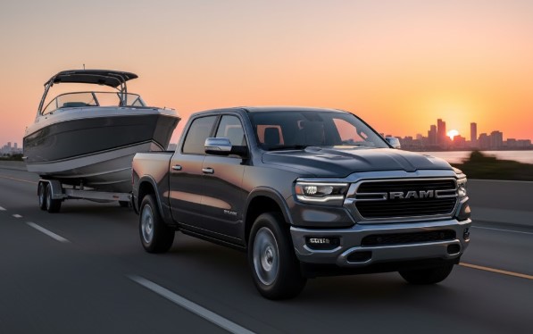 Ram 1500 with the 5.7L HEMI V8 eTorque towing