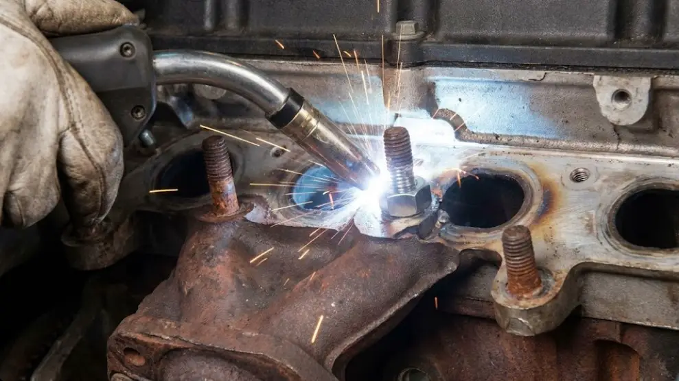 Broken Bolt