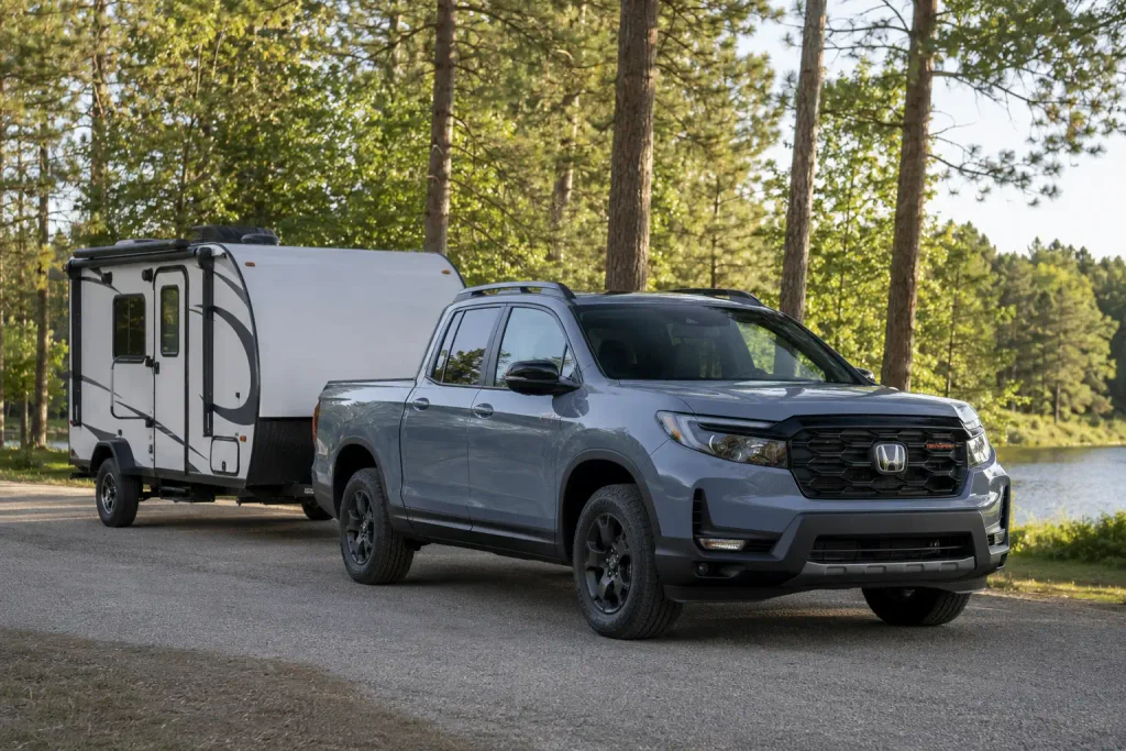 Honda Ridgeline towing capacity chart with travel trailer